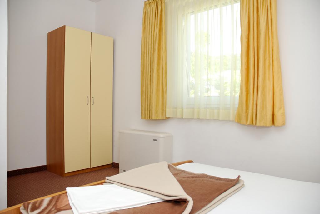 Villa Obad Guest House Неум Номер фото